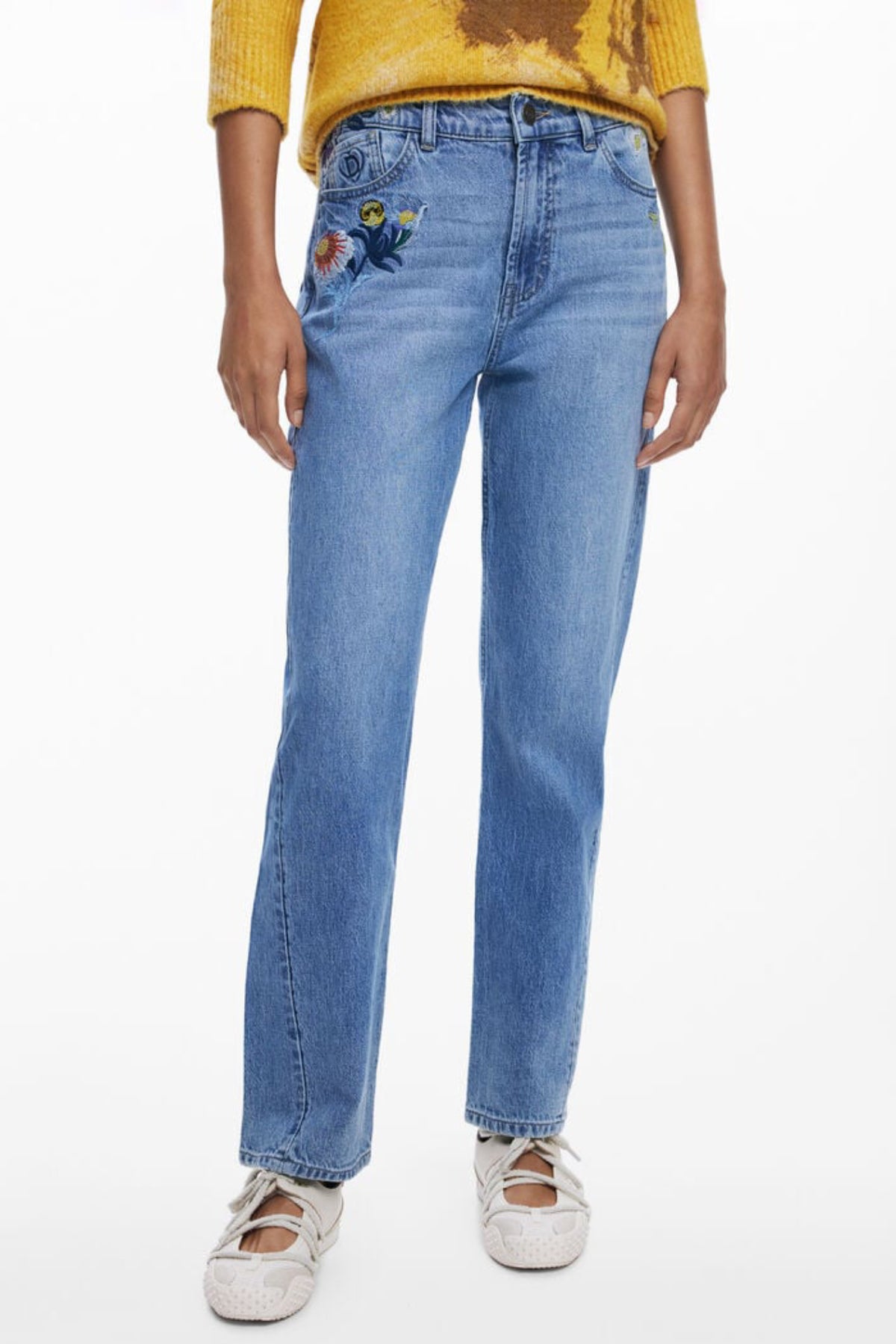 25WWDD23_AZ5053 – Trendige Damenjeans in Blau: Stickerei-Design mit Sonnenblumenmotiv – Größe: 34, 38, 40, 42, 44 – Farbe: Azzurro