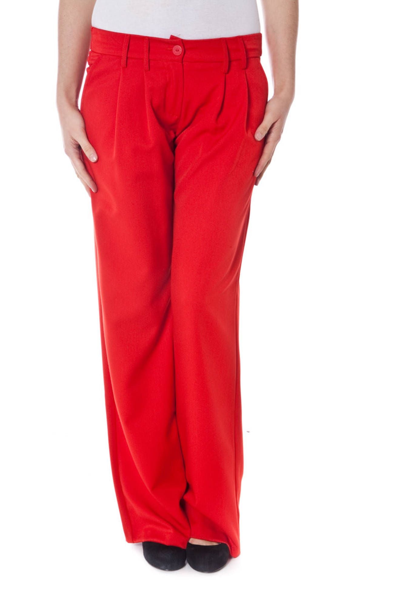 6075_ROSSO_ROSSO – Elegante Rote Damenhose mit Geradem Bein & Taschen – Stilvoll & Schick – Größe: XS, S, M – Farbe: Rosso