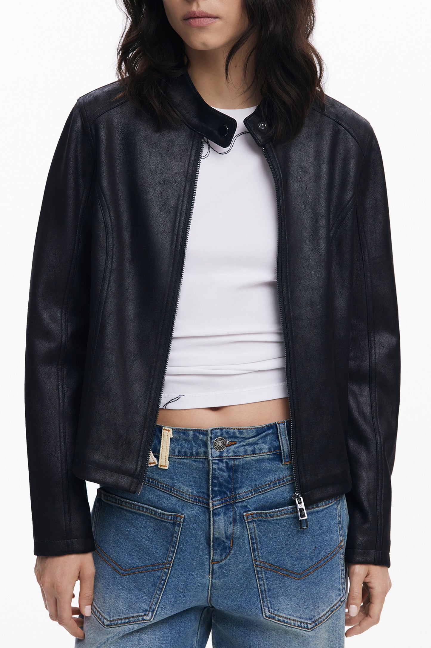 25WWEW43_NE2000 – Stilvolle Damenjacke in Schwarz mit Kontrastdetails und Taschen – Größe: XS, S, M, L, XL, 2XL – Farbe: Nero