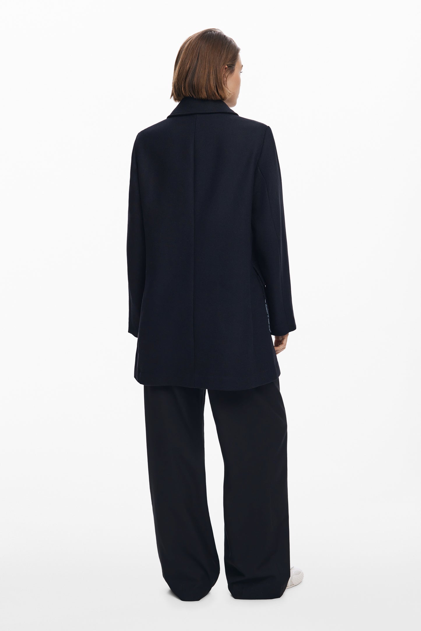 25WWEW46_NE2000 – Stylische Damenjacke Schwarz mit Taschen und Kontrastdetails – Größe: XS, S, M, L – Farbe: Nero