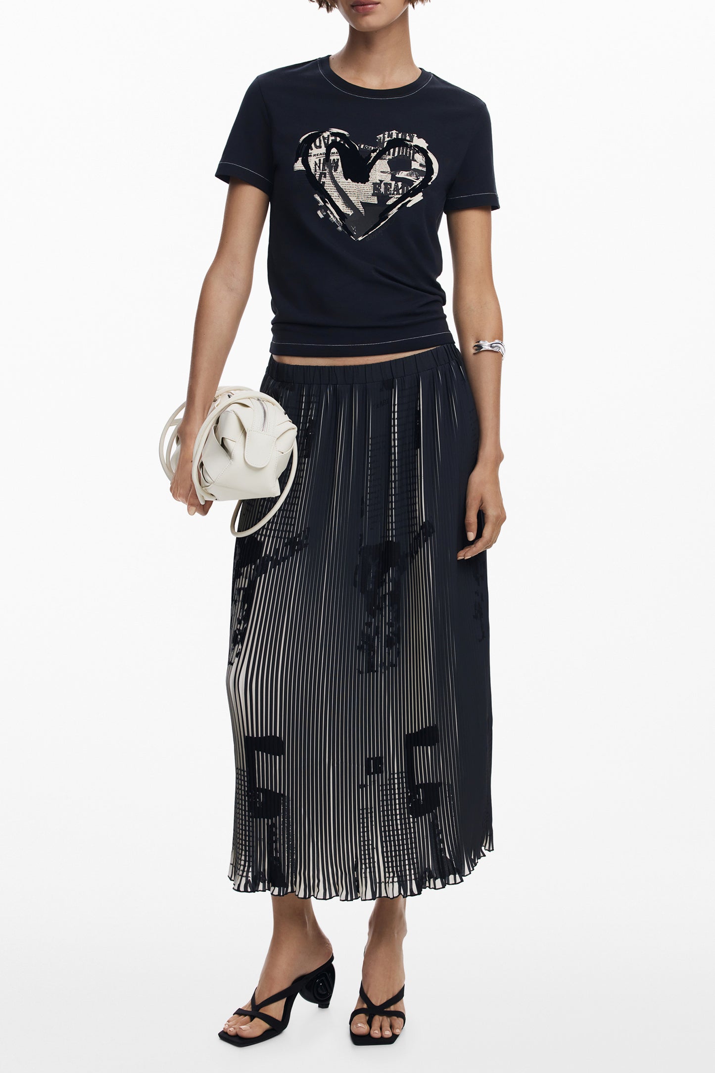 25WWFW09_NE2000 – Schwarzer langer Damenrock mit Plissee & Gummizug – Eleganter Look – Größe: XS, S, M, L, XL – Farbe: Nero