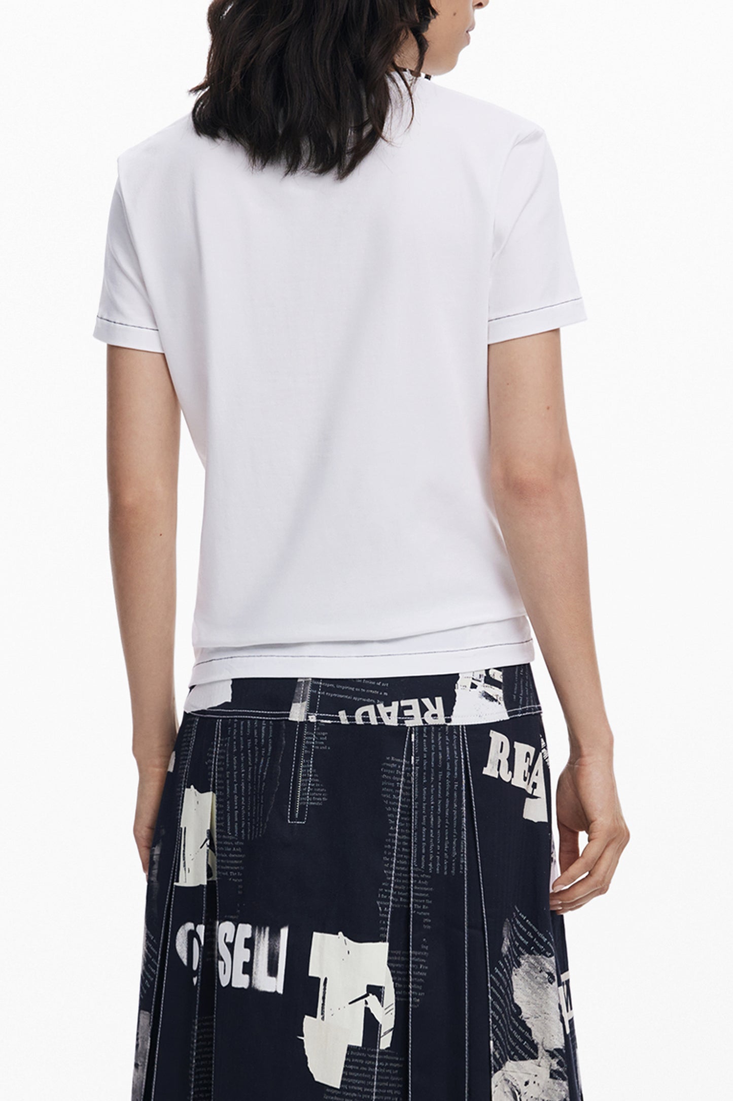 25WWTK04_BI1000 – Trendiges Weißes Kurzarmshirt für Damen mit Print & Rundhals – Größe: XS, S, M, L, XL – Farbe: Bianco