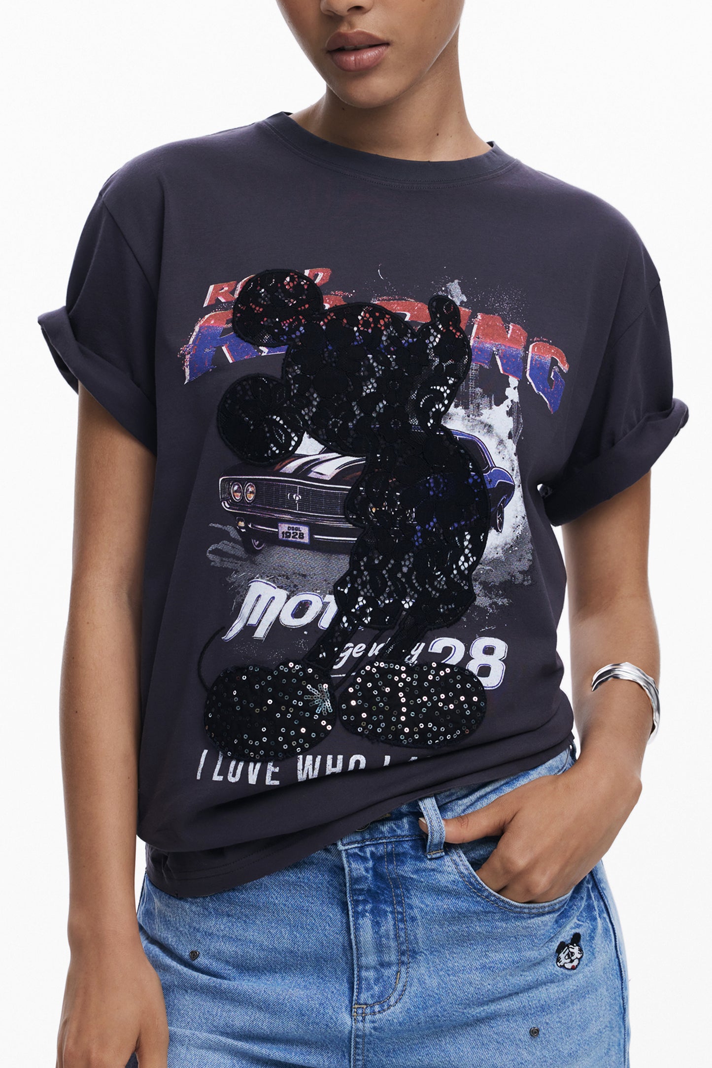 25WWTK56_NE2006 – Stylisches schwarzes Damen T-Shirt mit Mickey-Print & Spitze – Größe: XS, S, M, L, XL – Farbe: Nero