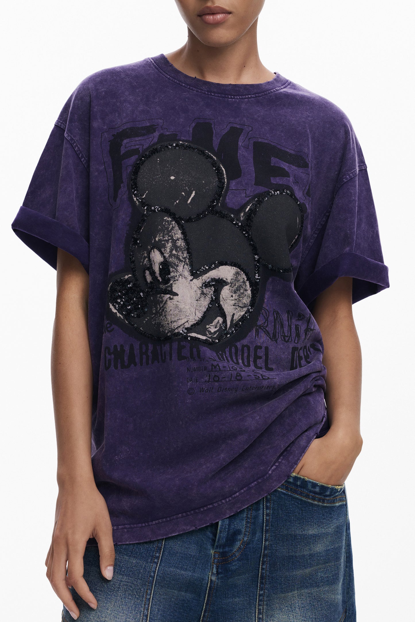 25WWTK60_VI2010 – Damen Kurzarm T-Shirt Lila mit Mickey Mouse & Pailletten-Druck – Größe: M, L – Farbe: Viola