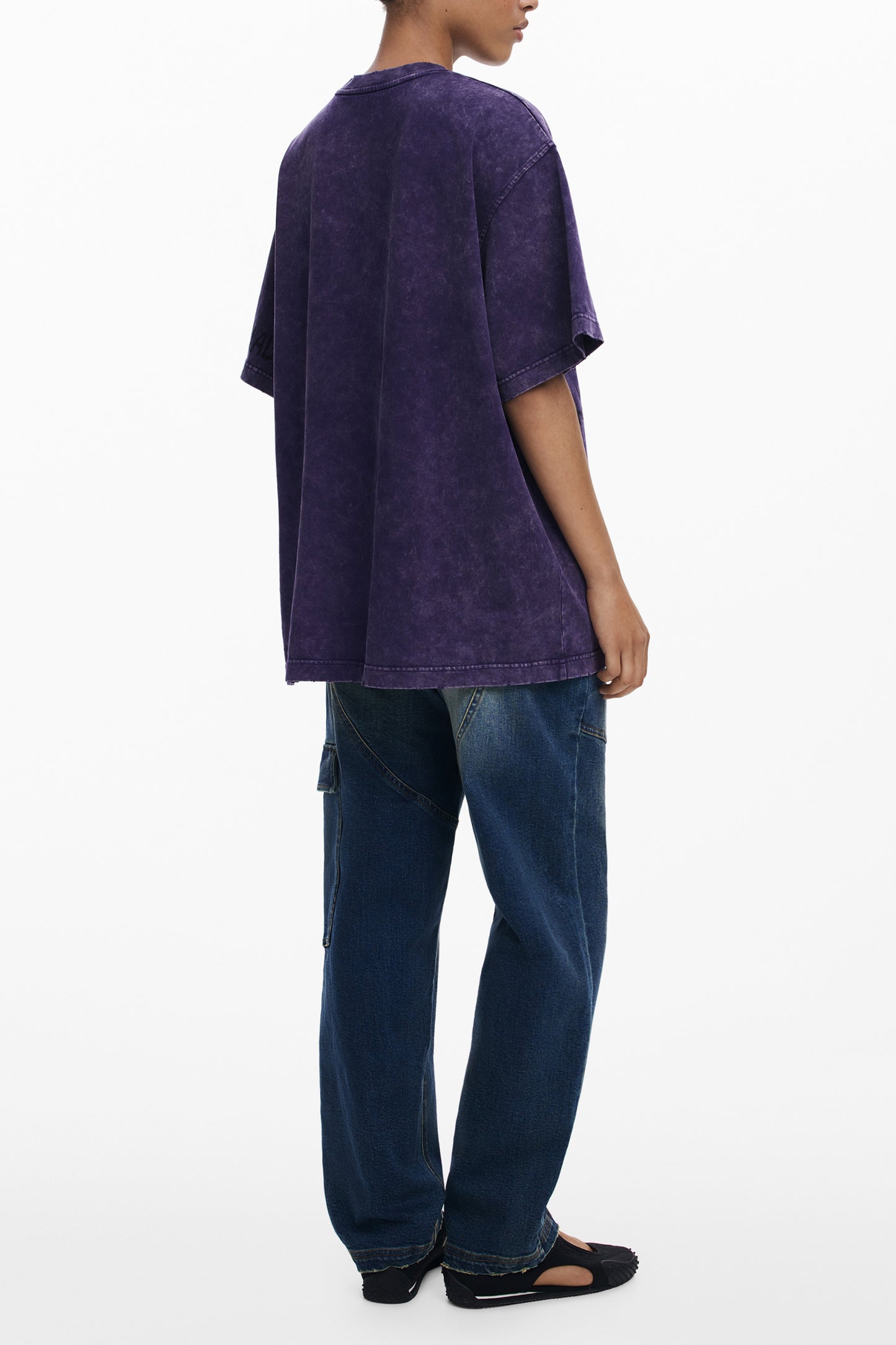 25WWTK60_VI2010 – Damen Kurzarm T-Shirt Lila mit Mickey Mouse & Pailletten-Druck – Größe: M, L – Farbe: Viola